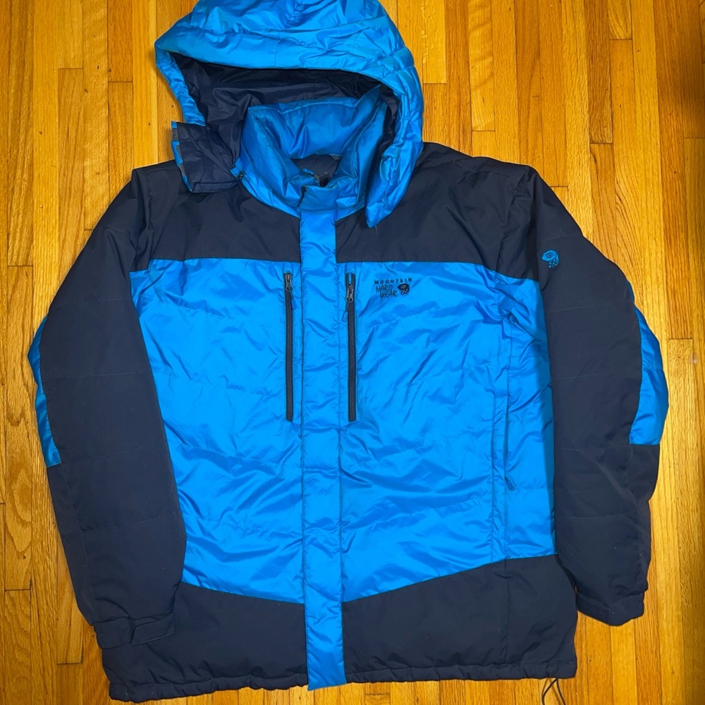 Mountain Hardwear Men's Blue and Black Puffer Jacket